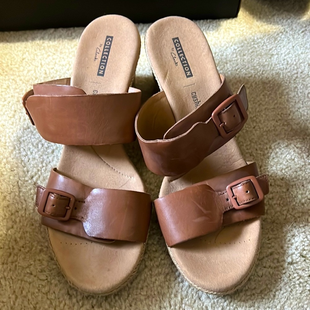 Clarks Size 9 Brown Wedge Sandals